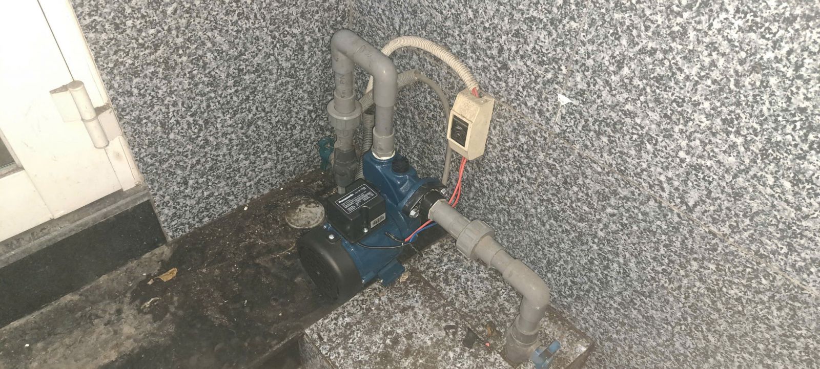 sửa máy bơm nước quận 11