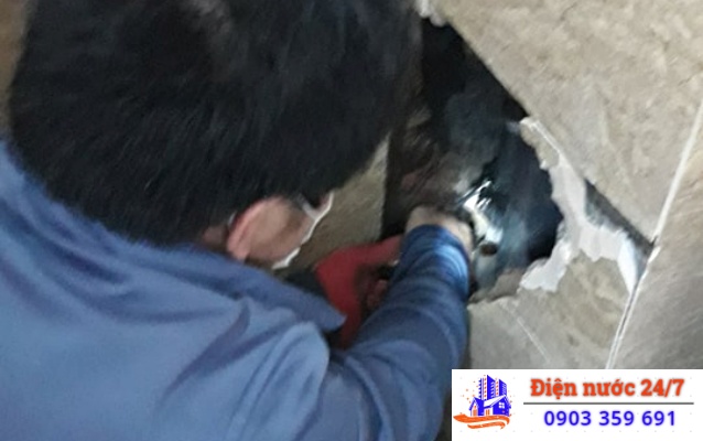 Sửa, dò tìm đường ống nước âm tường