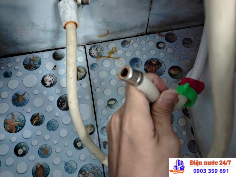 Sửa ống nước bao nhiêu tiền