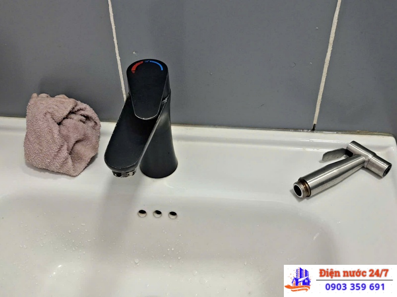 Thợ sửa vòi nước bị nghẹt, tắc nghẽn tại nhà giá rẻ 24H