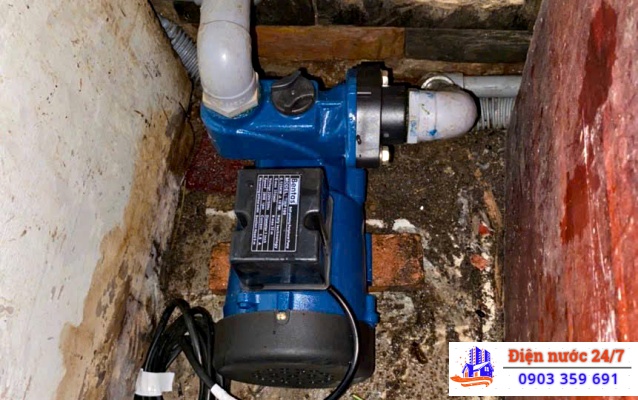 sửa máy bơm nước tại quân 8