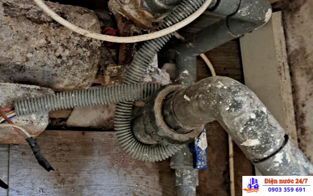 sửa ống nước tại nhà giá rẻ 24H