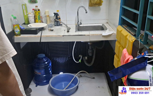 thông nghẽn chậu rửa chén, bồn cầu giá rẻ