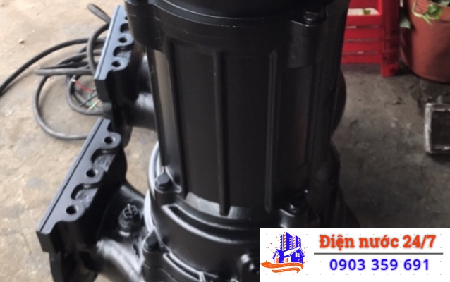 Sửa máy bơm chìm uy tín 24/7